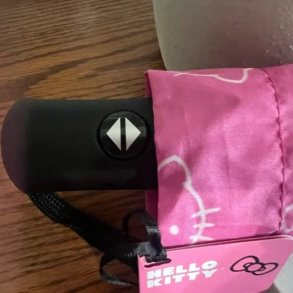 NWT-Hello Kitty, Sanrio Pink Umbrella - Picture 2 of 5